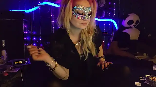 Snapshot of anonymouszN chatting on October 22, 8:08 pm anonymouszN online show from October 22, 8:08 pm