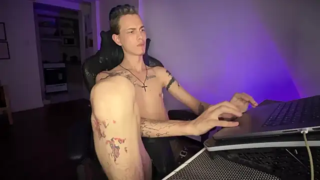 Den BlueXx online show from March 15, 11:22 pm