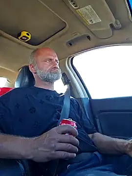 Snapshot of DatingProfile_USA_43_str8 chatting on December 5, 6:00 pm DatingProfile USA 43 str8 online show from December 5, 6:00 pm