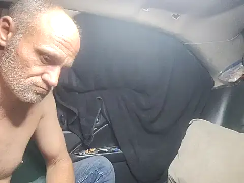 Snapshot of DatingProfile_USA_43_str8 chatting on February 7, 6:13 pm DatingProfile USA 43 str8 online show from February 7, 6:13 pm