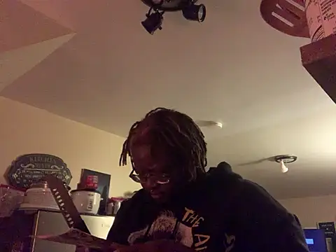 Snapshot of BigKittyRaven chatting on December 9, 10:41 pm BigKittyRaven online show from December 9, 10:41 pm