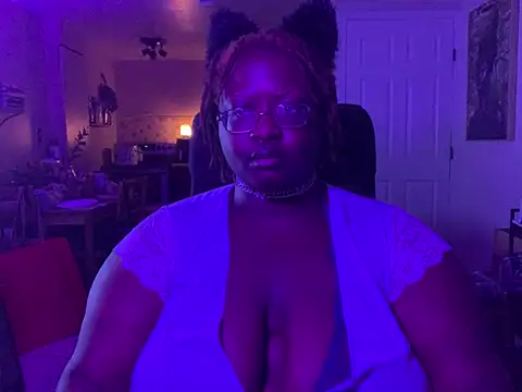 Snapshot of BigKittyRaven chatting on December 10, 1:54 am BigKittyRaven online show from December 10, 1:54 am