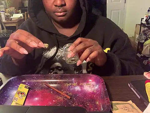 Snapshot of BigKittyRaven chatting on December 12, 2:15 am BigKittyRaven online show from December 12, 2:15 am