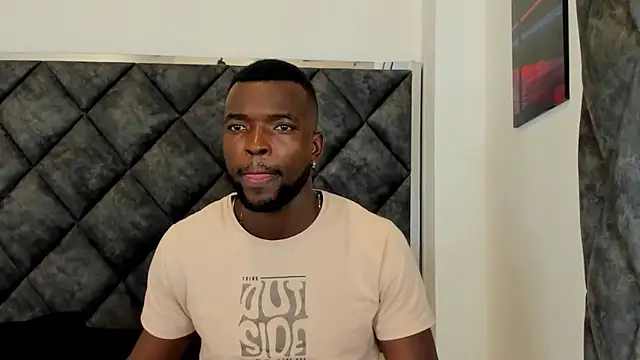 Dylan Taylor online show from November 4, 2:21 am