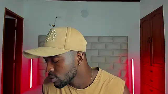 Dylan Taylor online show from February 13, 3:35 am