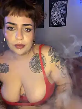 Snapshot of name_less_lulu chatting on February 18, 1:23 am name less lulu online show from February 18, 1:23 am