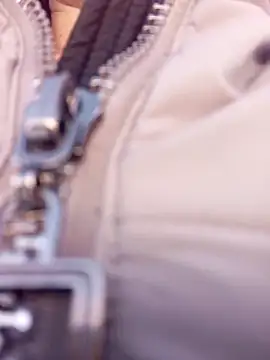 Lorrain Dorrie online show from January 20, 11:45 am