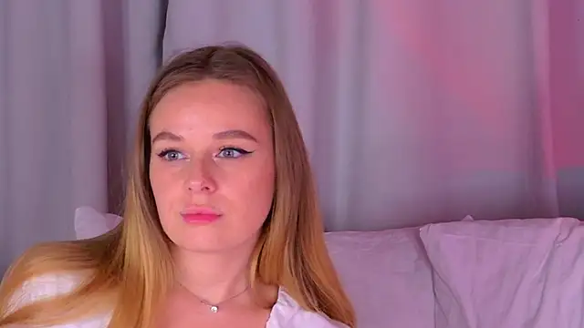 BeatriceEsmont online show from November 9, 2:54 am