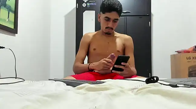 Snapshot of latin_bbc chatting on February 1, 4:24 am latin bbc online show from February 1, 4:24 am