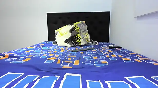 Snapshot of latin_bbc chatting on February 23, 6:17 am latin bbc online show from February 23, 6:17 am