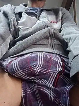 dariodario online show from October 31, 7:42 am