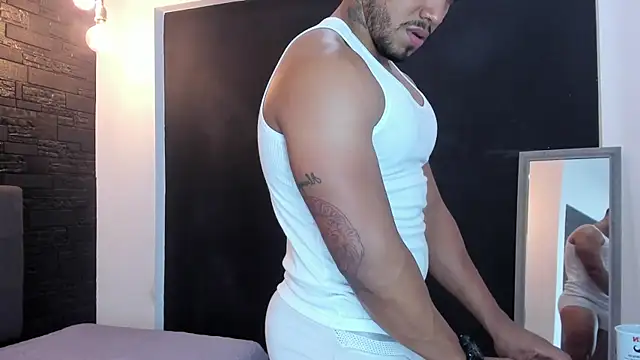 Snapshot of bruno_miller_ chatting on February 7, 8:53 pm bruno miller online show from February 7, 8:53 pm