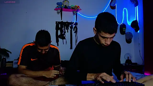 Snapshot of Nymphobuddies chatting on February 11, 1:52 am Nymphobuddies online show from February 11, 1:52 am