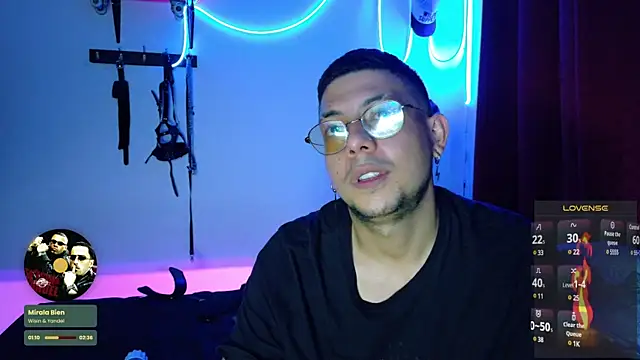 Snapshot of Nymphobuddies chatting on March 10, 6:05 am Nymphobuddies online show from March 10, 6:05 am