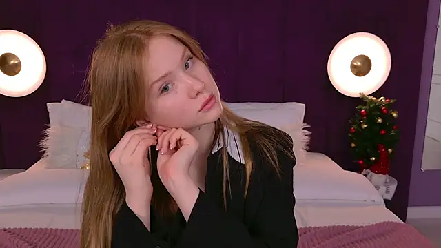 Snapshot of MichelleReid chatting on January 8, 8:38 am MichelleReid online show from January 8, 8:38 am