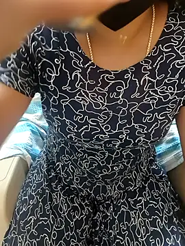 Snapshot of Tamil_Shalini_Lustyy chatting on January 11, 5:51 pm Tamil Shalini Lustyy online show from January 11, 5:51 pm