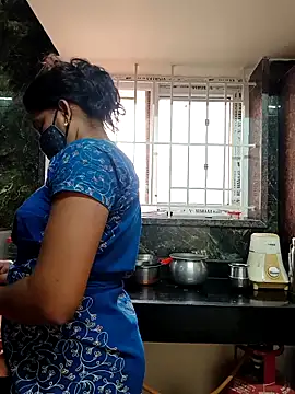 Snapshot of Tamil_Shalini_Lustyy chatting on February 17, 1:57 am Tamil Shalini Lustyy online show from February 17, 1:57 am