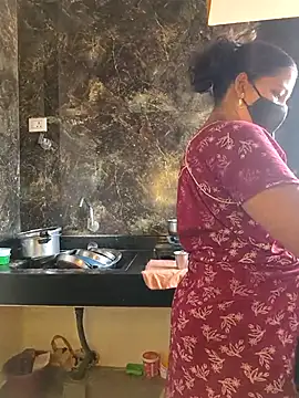 Tamil Shalini Lustyy online show from April 21, 3:02 am