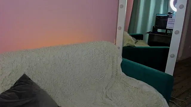 Snapshot of Lisa_Payne chatting on January 7, 8:03 am Lisa Payne online show from January 7, 8:03 am