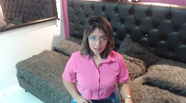 Pandoracherry online show from December 19, 2:01 am