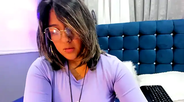 Pandoracherry online show from February 20, 9:44 am