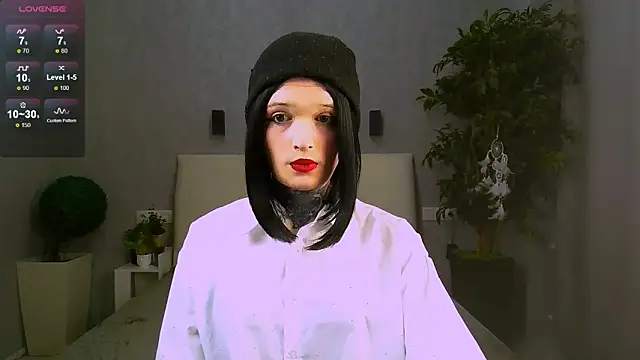 Snapshot of Simona_Rain chatting on February 2, 1:19 pm Simona Rain online show from February 2, 1:19 pm