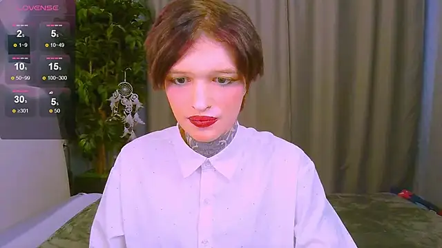 Snapshot of Simona_Rain chatting on February 5, 9:36 am Simona Rain online show from February 5, 9:36 am