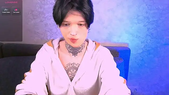 Snapshot of Simona_Rain chatting on February 19, 10:34 am Simona Rain online show from February 19, 10:34 am