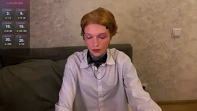 Snapshot of Simona_Rain chatting on March 18, 7:10 pm Simona Rain online show from March 18, 7:10 pm