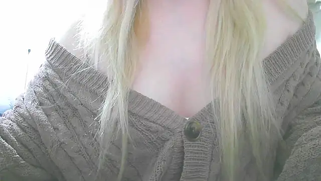 Snapshot of Remi_official chatting on November 27, 10:06 am Remi official online show from November 27, 10:06 am