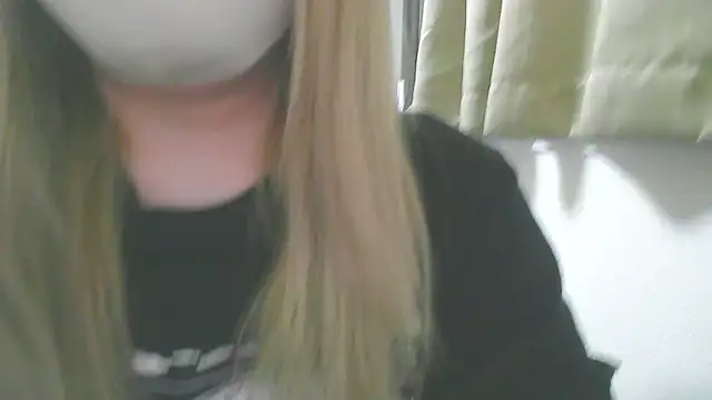 Snapshot of Remi_official chatting on February 19, 9:49 am Remi official online show from February 19, 9:49 am