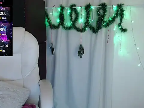 Snapshot of Xileny-Halliwey chatting on December 21, 1:18 pm Xileny-Halliwey online show from December 21, 1:18 pm