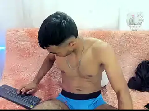 alessandro 2005 online show from February 4, 12:08 am