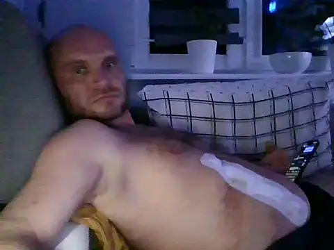 Snapshot of Ak0904 chatting on October 21, 9:15 pm Ak0904 online show from October 21, 9:15 pm