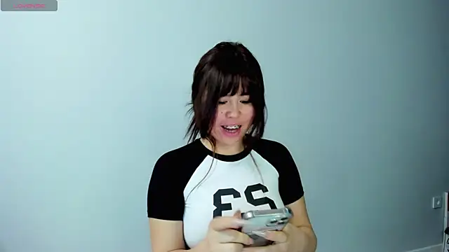 Snapshot of may_mia chatting on February 2, 4:59 am may mia online show from February 2, 4:59 am