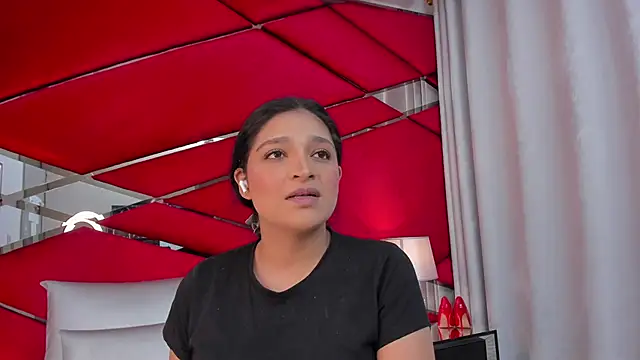 AdeleGray online show from February 7, 11:45 am