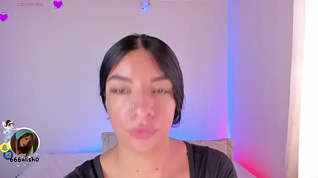 777AylinZ online show from December 9, 4:58 pm