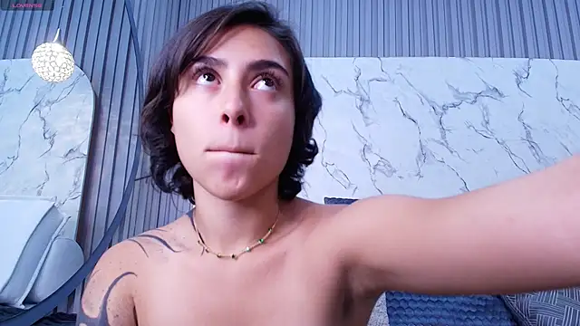 Snapshot of Franchesca_De_Luca chatting on January 29, 9:17 pm Franchesca De Luca online show from January 29, 9:17 pm