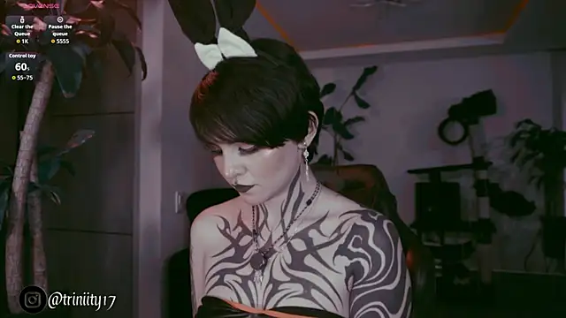 Snapshot of Trinity___s chatting on December 20, 9:55 pm Trinity s online show from December 20, 9:55 pm