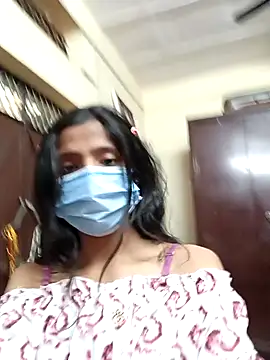 Snapshot of BabySlimmy10 chatting on December 9, 7:50 am BabySlimmy10 online show from December 9, 7:50 am