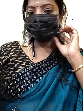 Snapshot of sheela28 chatting on December 6, 5:00 pm sheela28 online show from December 6, 5:00 pm