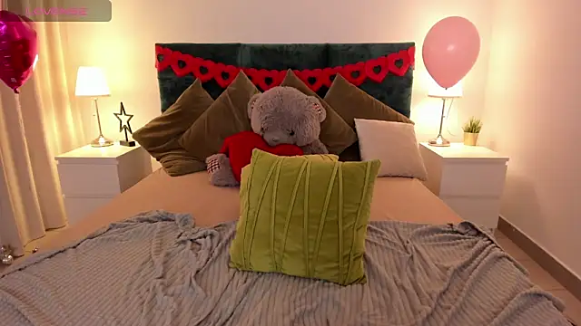 Snapshot of AmA_lia_ chatting on February 28, 11:58 am AmA lia online show from February 28, 11:58 am