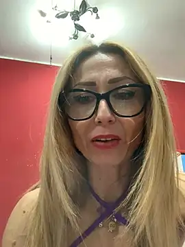 Snapshot of harleyejoker1 chatting on January 5, 2:06 am harleyejoker1 online show from January 5, 2:06 am