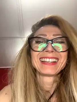 Snapshot of harleyejoker1 chatting on March 7, 4:11 pm harleyejoker1 online show from March 7, 4:11 pm