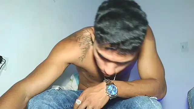 maximo vega newv online show from March 28, 10:20 pm