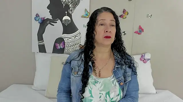 Adelesmithh online show from January 8, 11:34 am