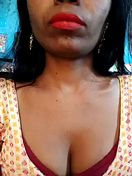 Snapshot of Kajal__Mehra chatting on March 10, 7:21 am Kajal Mehra online show from March 10, 7:21 am