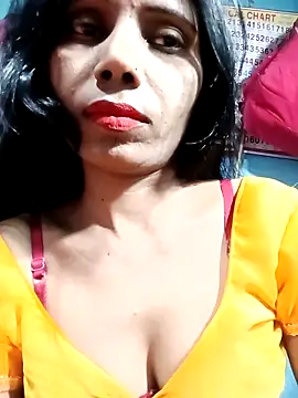 Snapshot of Kajal__Mehra chatting on March 12, 1:14 am Kajal Mehra online show from March 12, 1:14 am