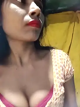 Snapshot of Kajal__Mehra chatting on March 12, 4:24 pm Kajal Mehra online show from March 12, 4:24 pm