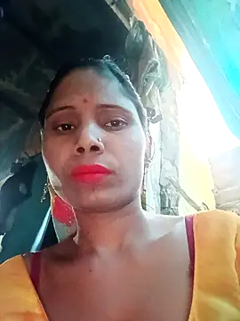 Snapshot of Kajal__Mehra chatting on March 13, 1:32 am Kajal Mehra online show from March 13, 1:32 am